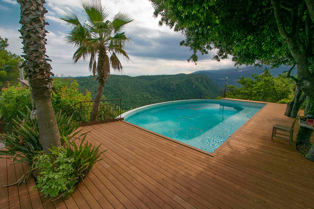 Plage de piscine kebony