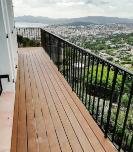 platelage bois sur balcon