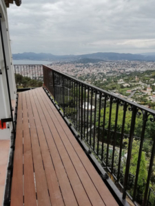 platelage bois sur balcon