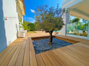 Réalisation d'une terrasse en bois type Thermo-frêne GRAD