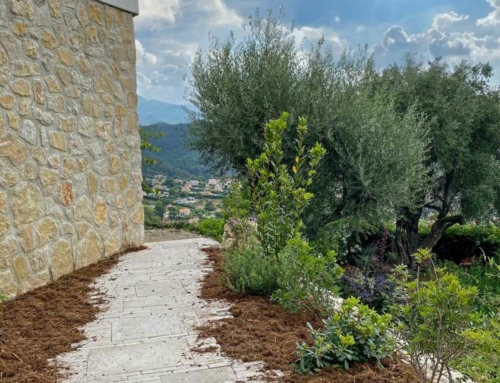 Pavage allée de jardin en Boutisses provençales vieillies