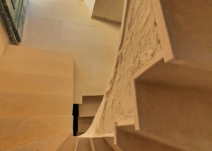 Réalisation d'un escaliers en pierre